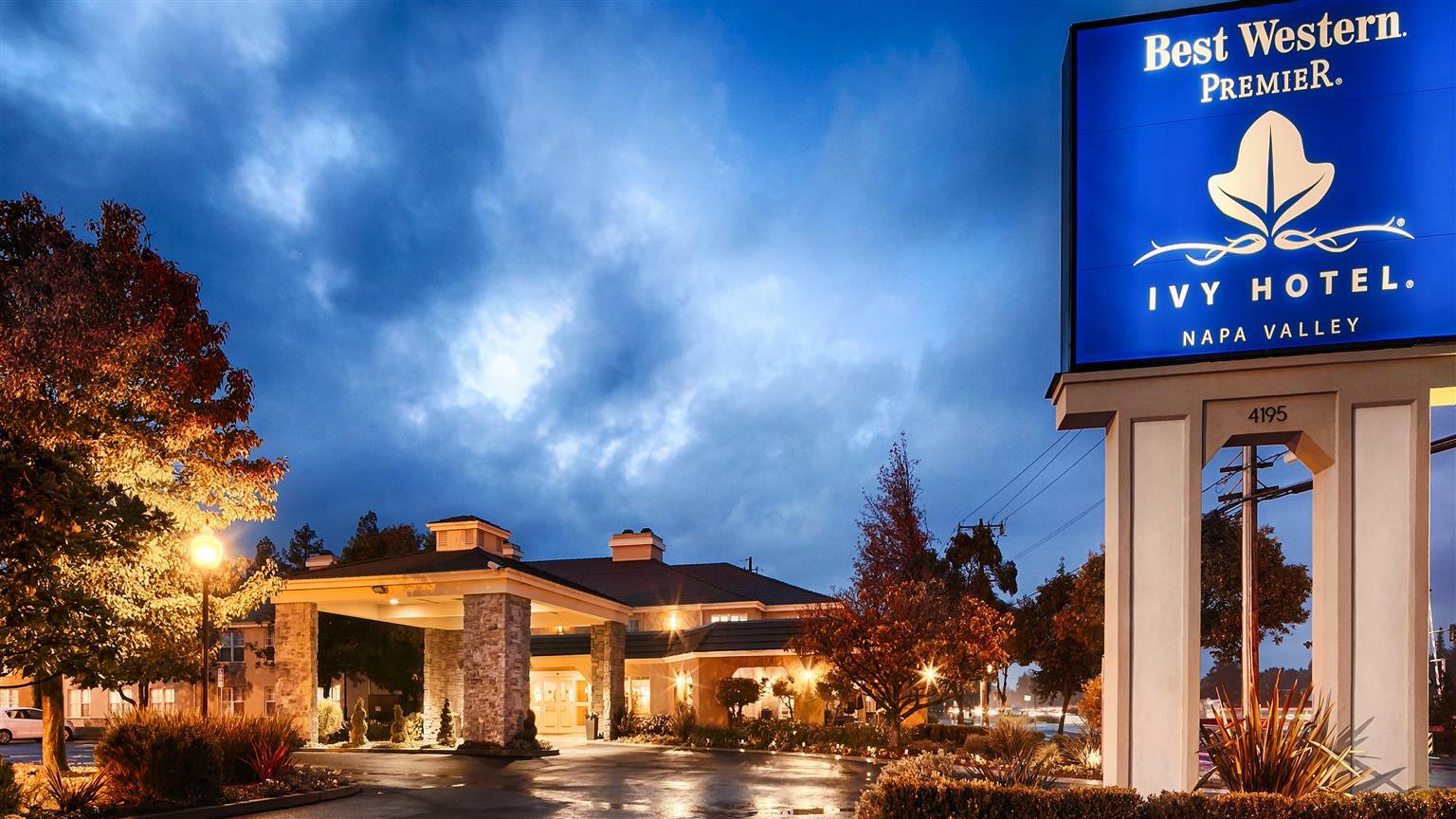 Hotel Indigo Napa Valley By Ihg Esterno foto